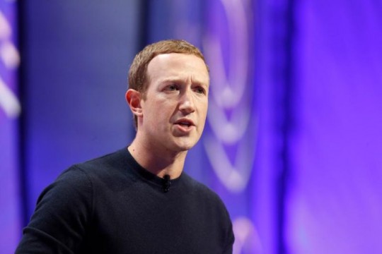 Mark Zuckerberg thu về gần nửa triệu USD thông qua việc bán cổ phiếu Meta
