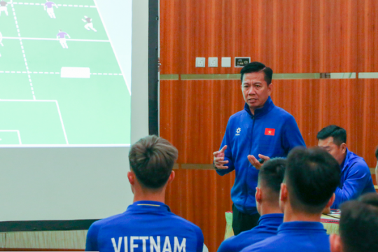 U23 Việt Nam họp chiến thuật, quyết đấu Malaysia