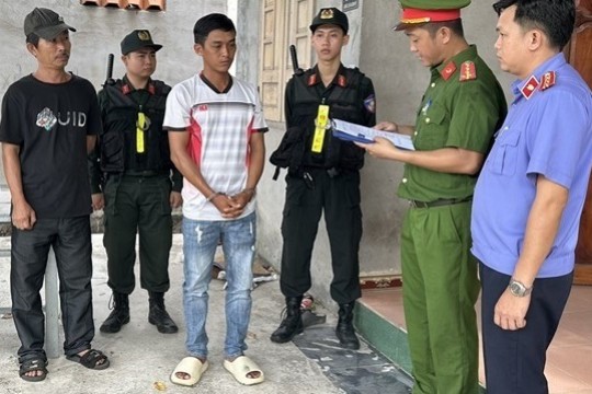 Bình Thuận: Khởi tố, bắt tạm giam 4 đối tượng khai thác cát trái phép