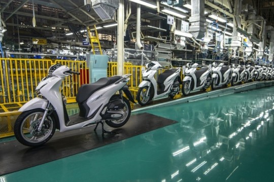 Nhiều mẫu xe phải dừng bán nếu không đáp ứng hạn mức tiêu thụ nhiên liệu